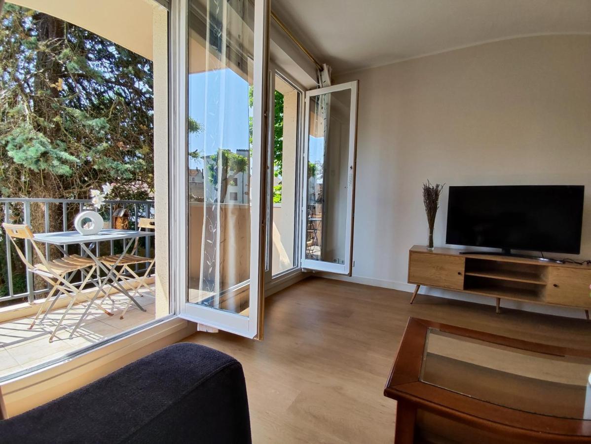 Tres Belle Appartement Lumineuse Spacieux Chantilly Exteriér fotografie
